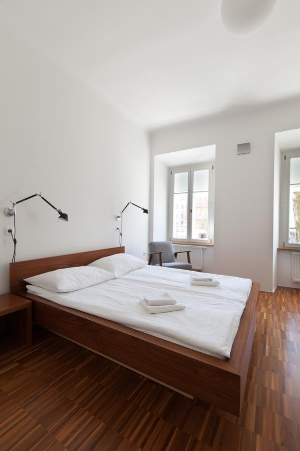Julija&Robert'S Riverview Apartments And Rooms Ljubljana Exterior photo